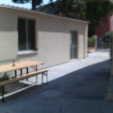 Nina Casa Vacanze Finale Ligure Εξωτερικό φωτογραφία